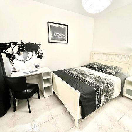 Chambre Privee En Colocation Dans Un Appartement Au Centre De Rillieux La Pape Exteriör bild