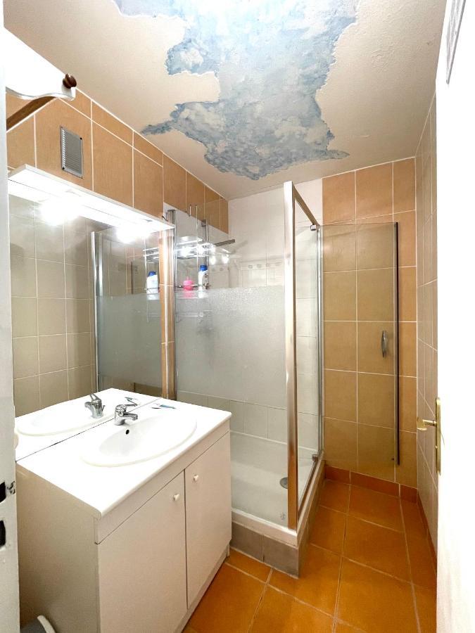 Chambre Privee En Colocation Dans Un Appartement Au Centre De Rillieux La Pape Exteriör bild