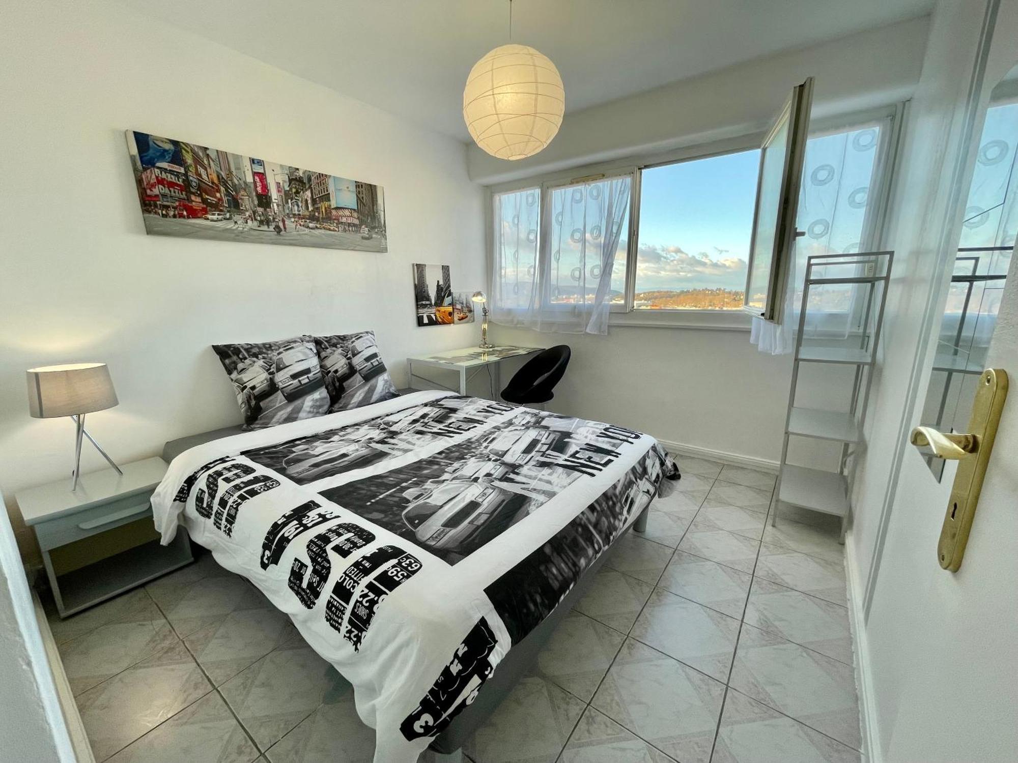 Chambre Privee En Colocation Dans Un Appartement Au Centre De Rillieux La Pape Exteriör bild